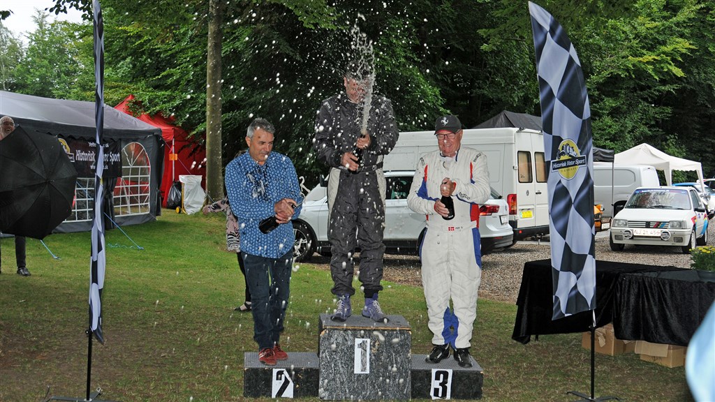 Heino Mejer kunne fejre sin femte sejr af fem mulige, da han i søndags satte banerekord på Munkebjergbakken ved Vejle.
(Foto: rallypics.dk – Viggo Johansen)